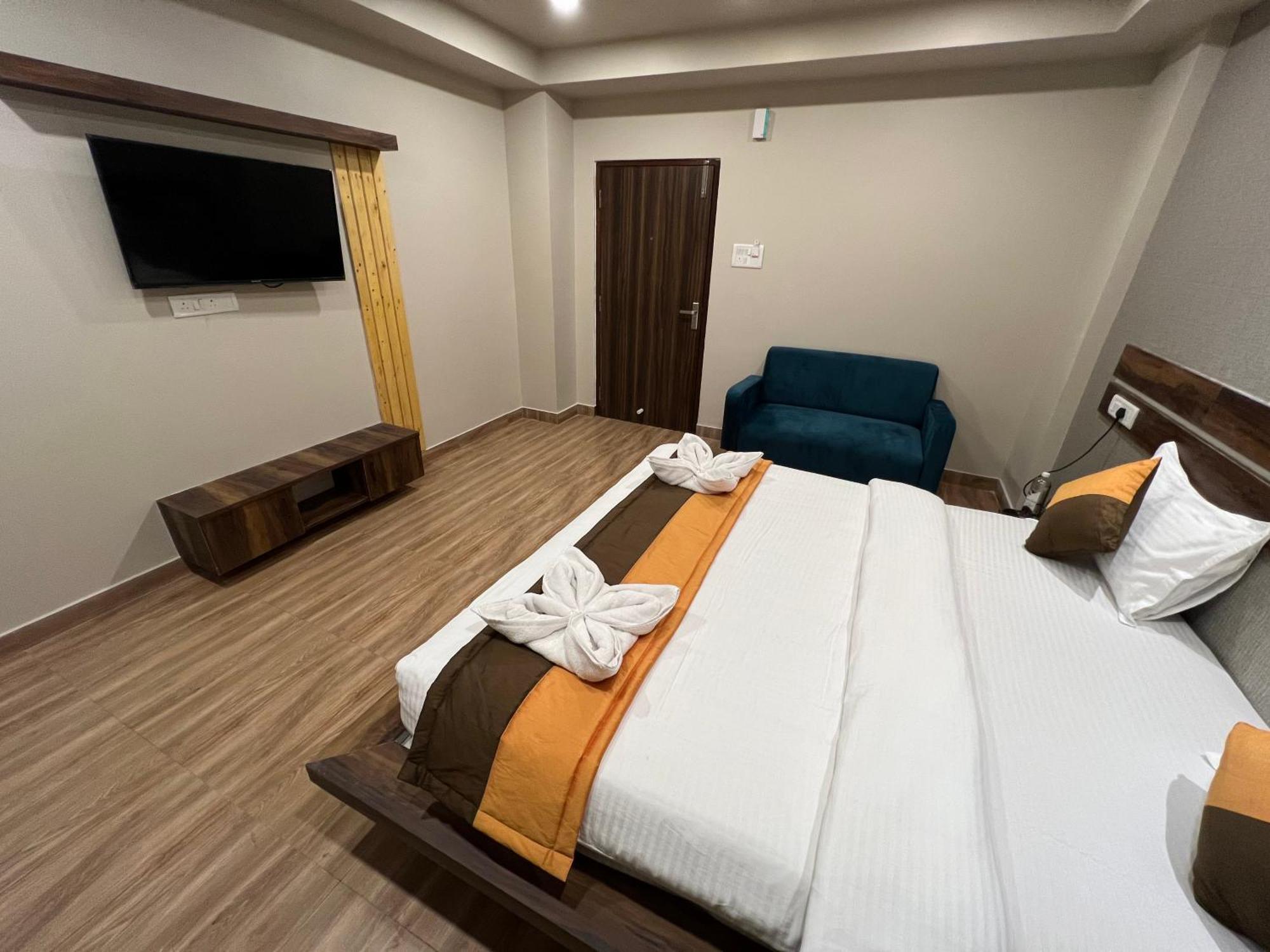 Grand Falcon Electronic City Kammasandra Экстерьер фото