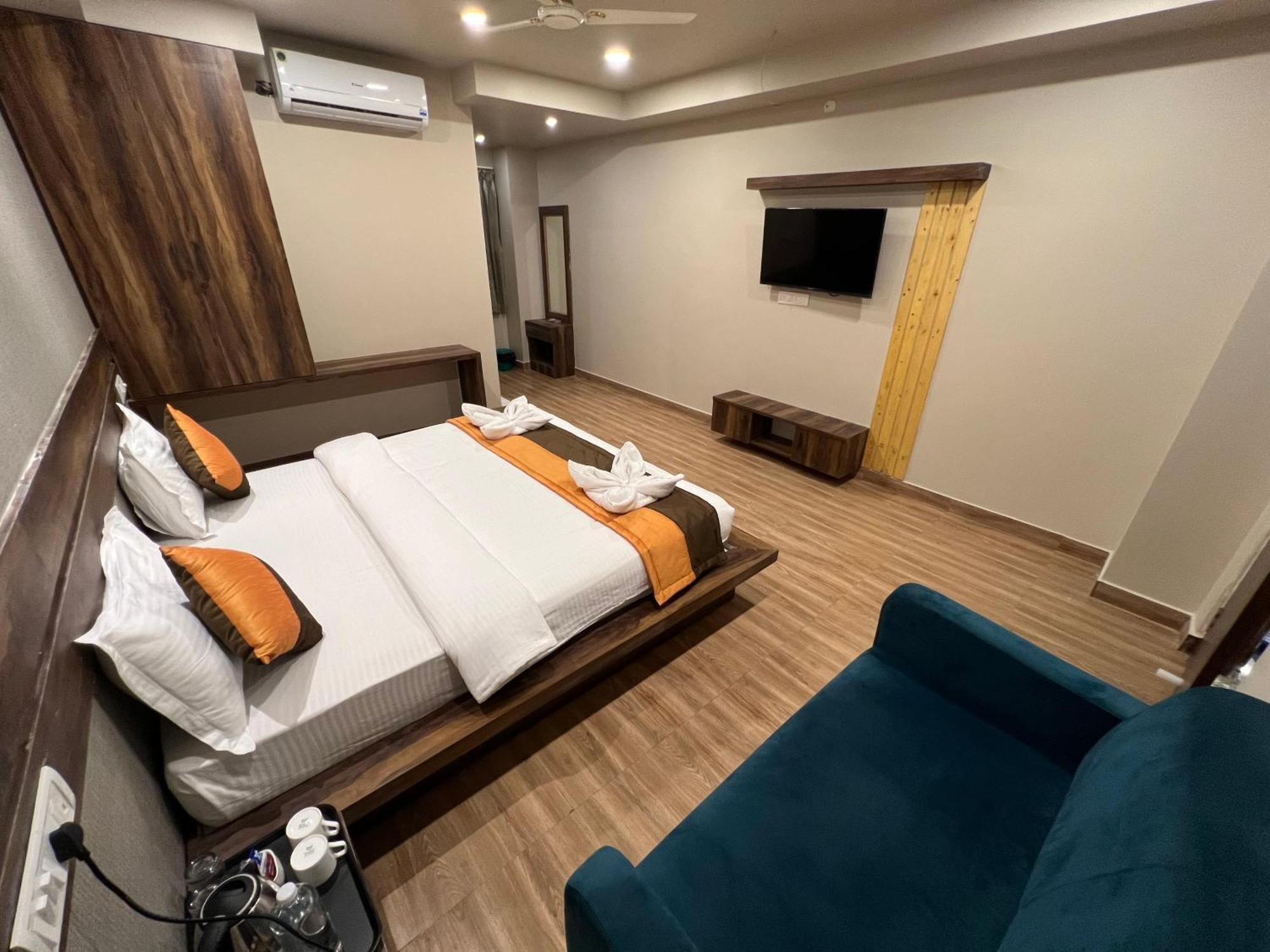 Grand Falcon Electronic City Kammasandra Экстерьер фото