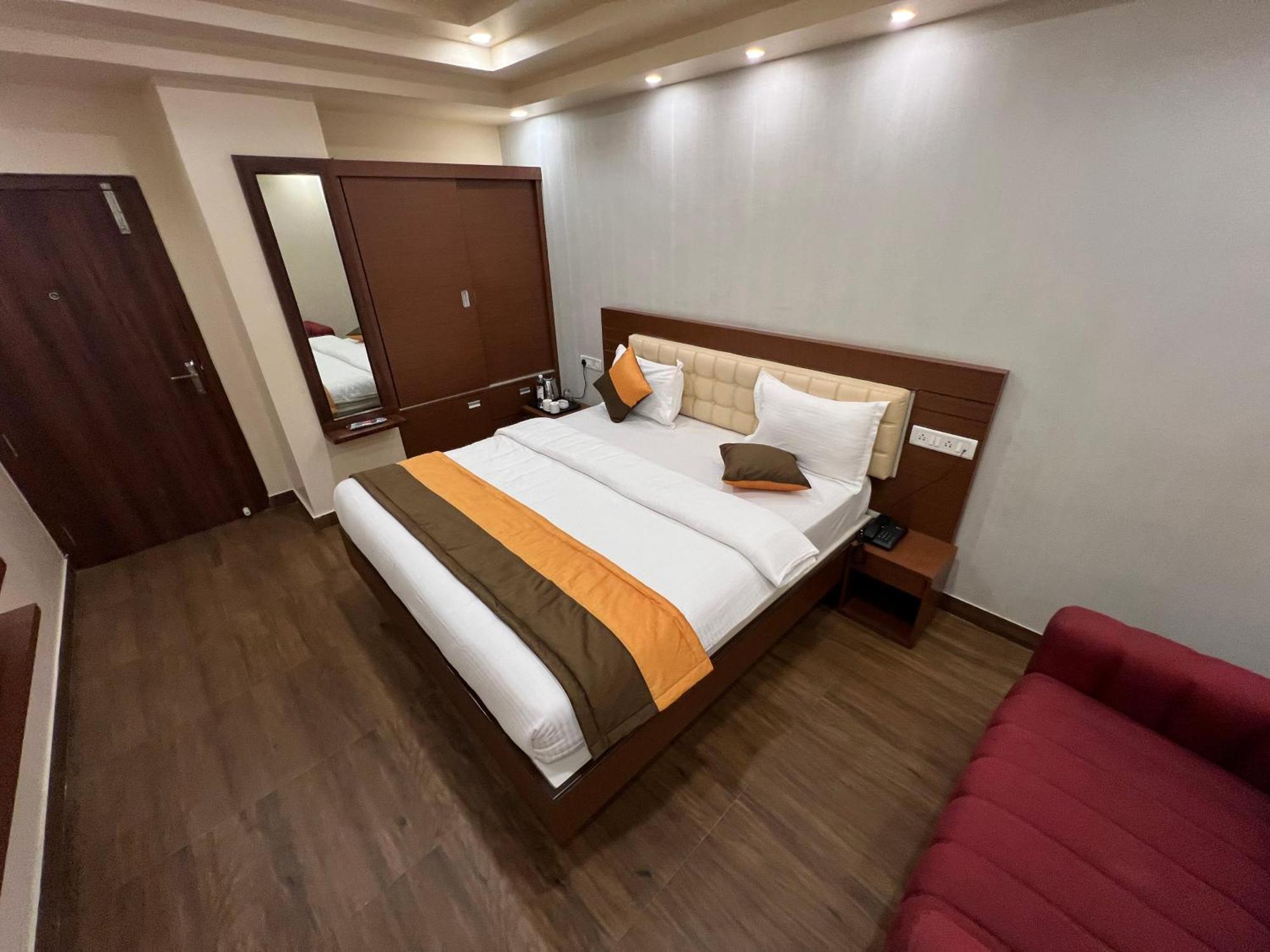 Grand Falcon Electronic City Kammasandra Экстерьер фото